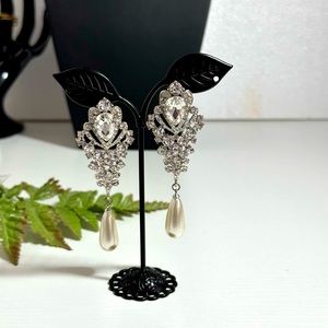 Large drop crystal with small freshwater pearl wedding bridal cocktail earrings